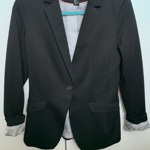 NWOT H&M Women’s Black Blazer